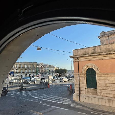 Raha Suites Syracuse Eksteriør billede