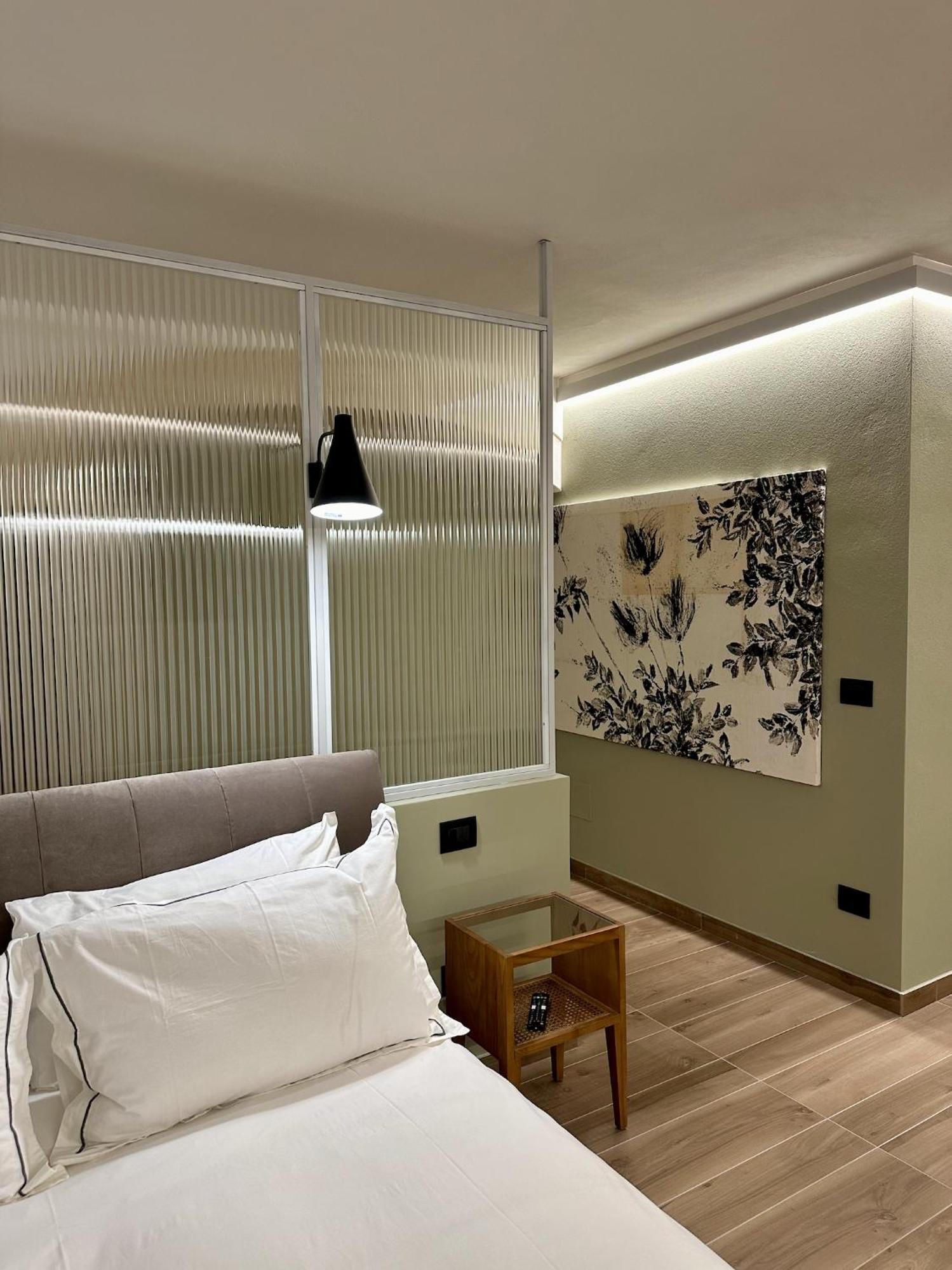 Raha Suites Syracuse Eksteriør billede